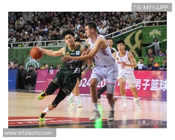 南京篮球队战术变革引发热议球队未来发展新方向探讨