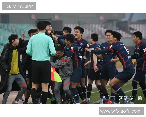 重庆足球队荣登足球配合排行榜第三名展现团队实力与默契