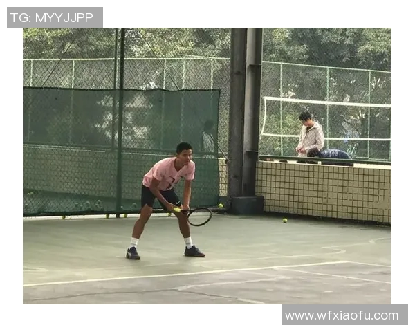 赛后分析:上海网球队与重庆网球队的比赛节奏与战术对比探讨 赛后分析:上海网球队与重庆网球队的比赛节奏与战术对比探讨